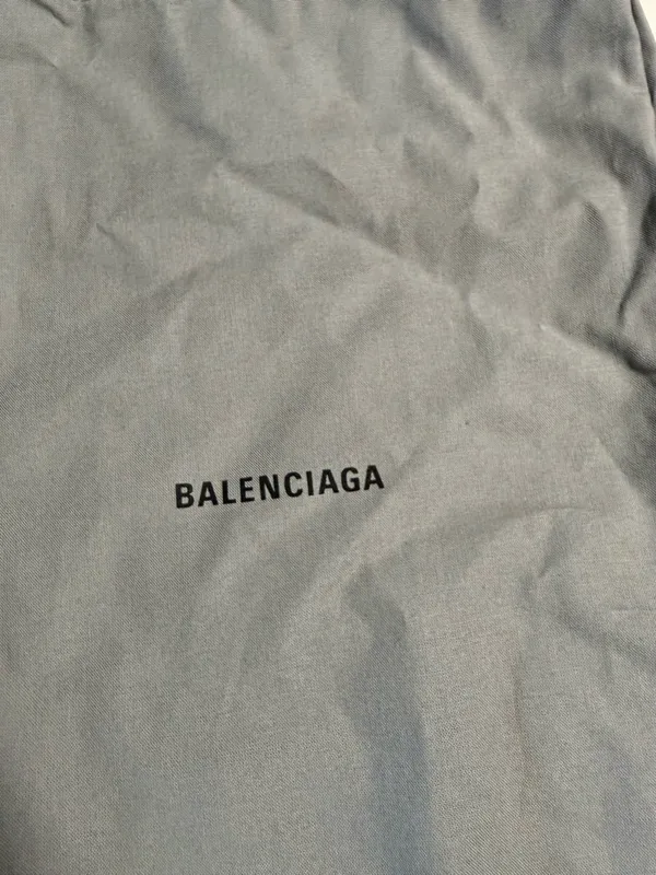 Balenciaga Gray Drawstring Dust Bag with Logo - 15”x9.5” NEW - Image 2