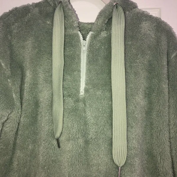 Cozy Green Fleece Hoodie soft women’s size medium 1/4 zip‎ - Image 2