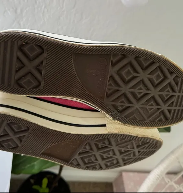 Pink Converse - Image 4