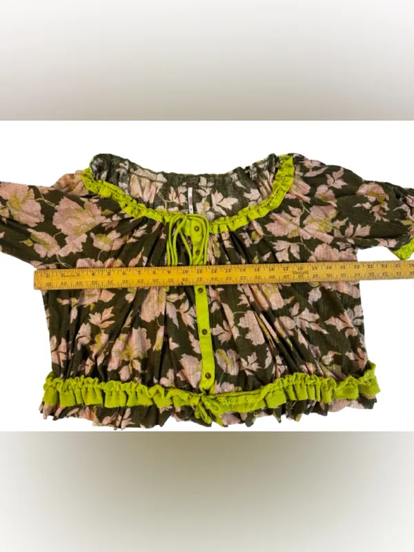 Free People Floral Drawstring V-Neck Crop Top in Olive & Pink - Image 7