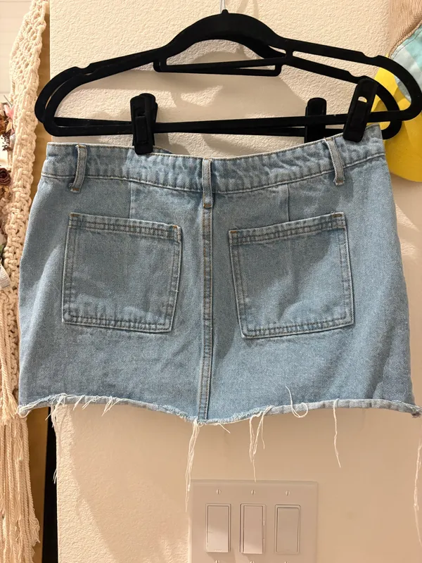 Edikted Mini Denim Skirt - Image 4