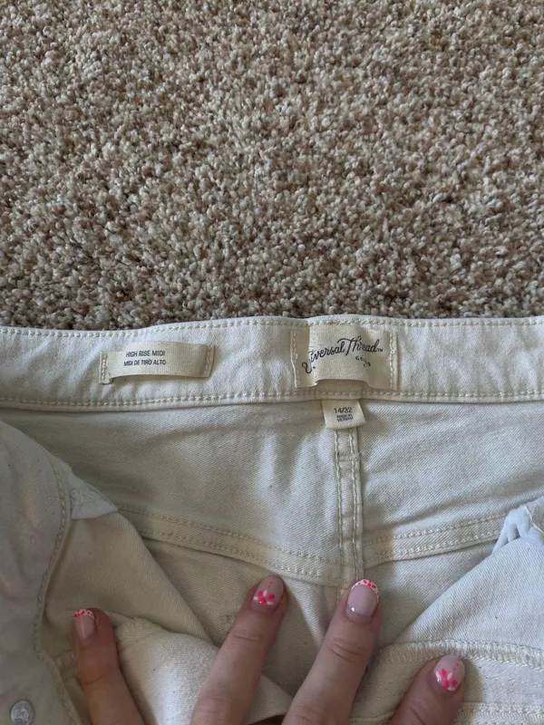 Universal Thread Shorts - Image 2