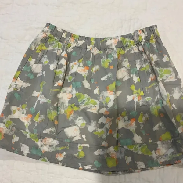 J. Crew 100% Cotton Elastic Waist Pockets Gray Floral Mini Skirt Size Small - Image 4