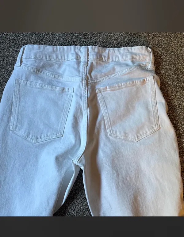 Old Navy Jeans  - Image 5