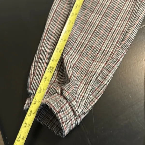 Maurices Plaid Jogger‎ Pants Womens XL Long Red Black Zipper Pockets Elastic - Image 4