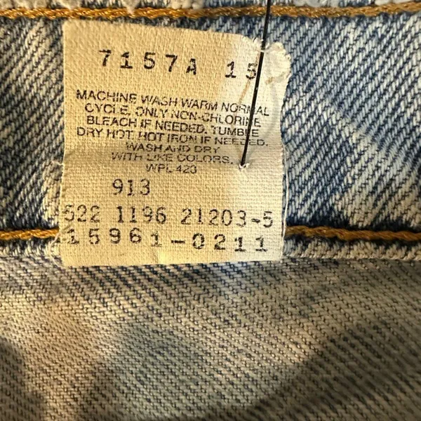 Levi’s Vintage 961 Waist 28 inches Inseam 28 inches Light Wash Loose fit 1996 - Image 13