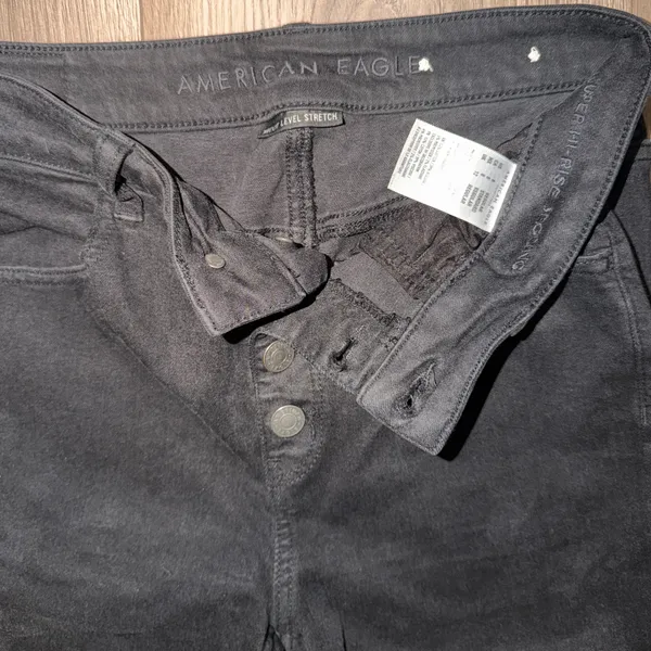 Pre-Owned American Eagle Super Hi-Rise Jegging Next Level Stretch Black Size 8 - Image 3