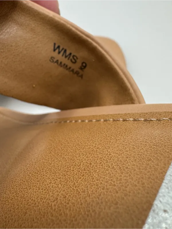 Dolce Vita Sammara Sandals Tan Neutral Block‎ Heel Size 9 minimalist everyday - Image 4