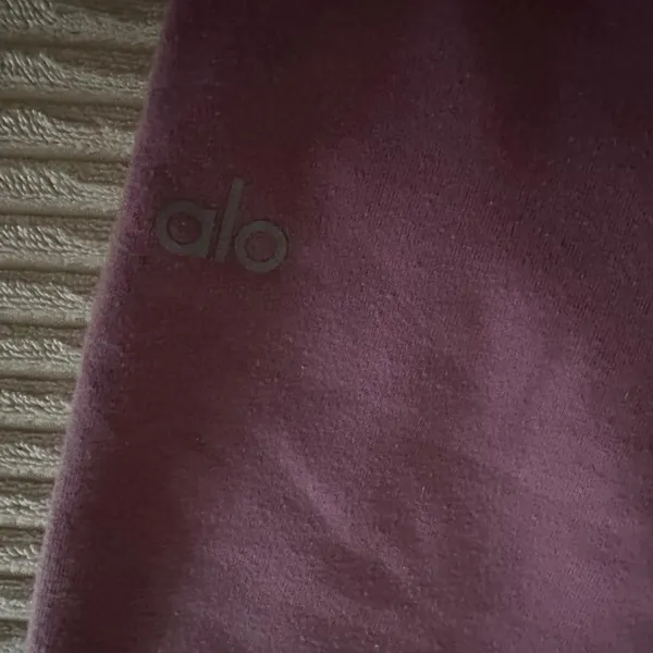 Alo Yoga Leggings - Image 2