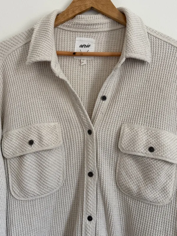 Aerie Lumberjane Cream Waffle Knit Size Large Long Sleeve Button Up Pocket Top - Image 4