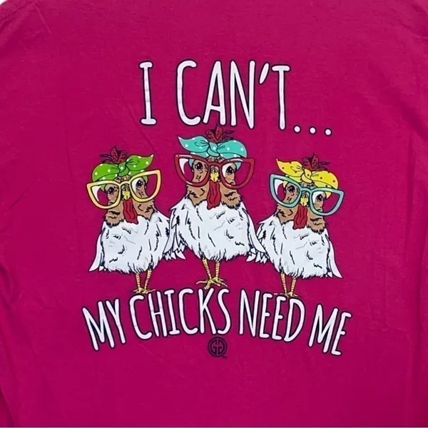“My Chicks Need Me” Graphic Tee Large Fruit of the Loom Girlie Girl Originals - Image 6