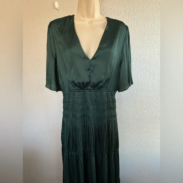 Reset‎ Satin Maxi Size Large Flowy Green - Image 2