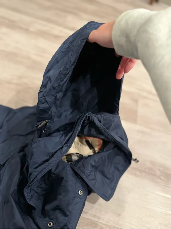 Burberry Brit Women's Navy Blue Utility Hooded Jacket: Size XS-S - Image 14