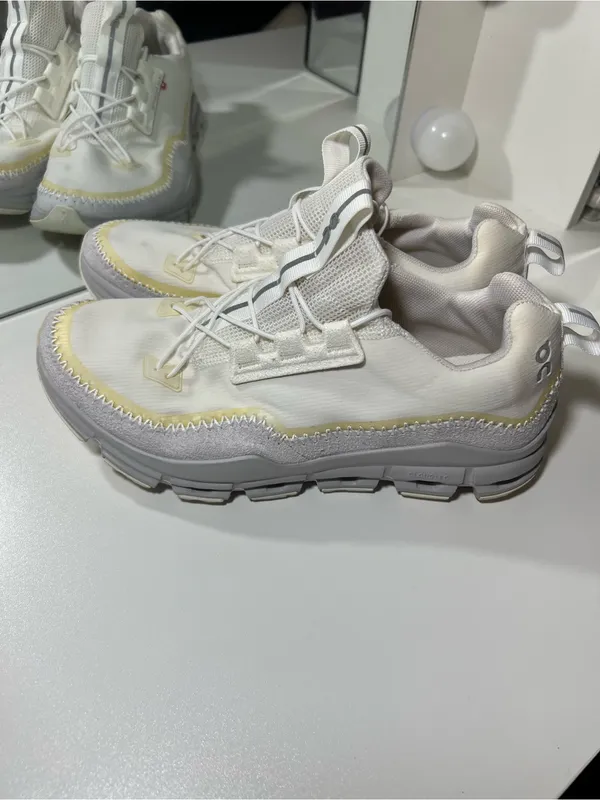 On cloud Running Women's Cloudaway Undyed White / Glacier Running Shoes size 8.5 - Image 3
