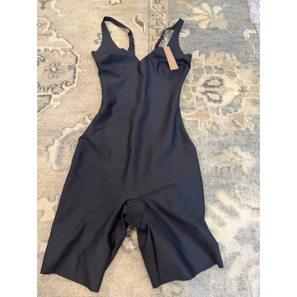 Skims Body Plunge Mid-Thigh Body Suit Shapewear Black Sz M NWT $98 - Image 3
