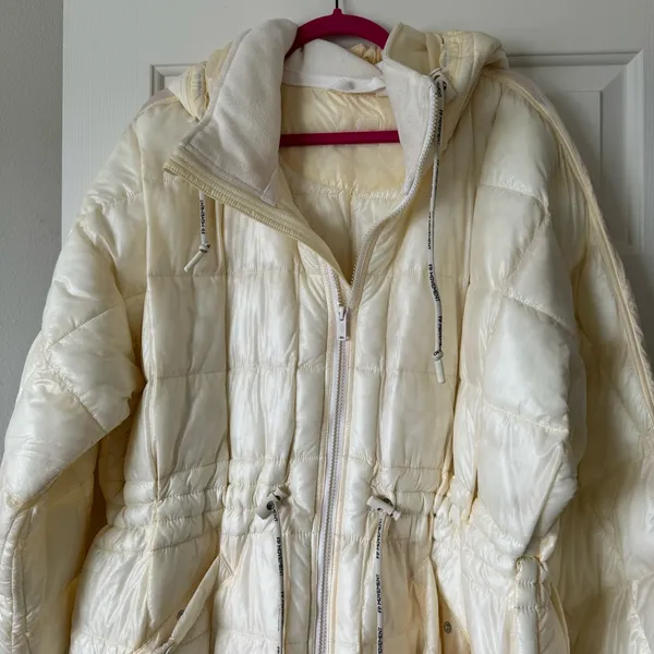 Free People Movement Patricia Packable Poncho Puffer Coat Drawstring White Large - Image 3