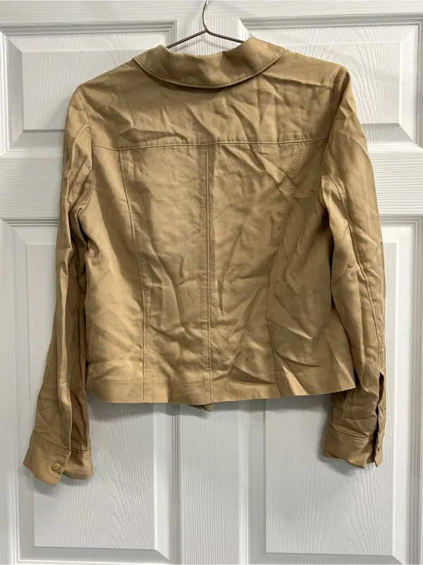 Ann Taylor Khaki Long Sleeve Cropped Blazer - Size Medium - VGUC - Image 2