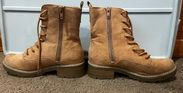 Boots Brown Size 6 - Image 4
