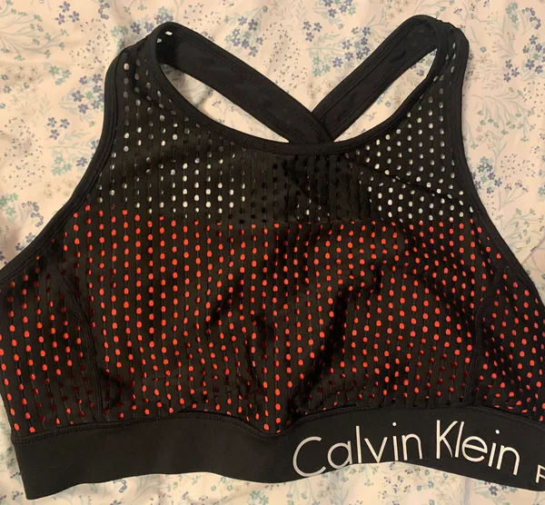 Calvin Klein Sports Bra plus Free Gift - Image 5