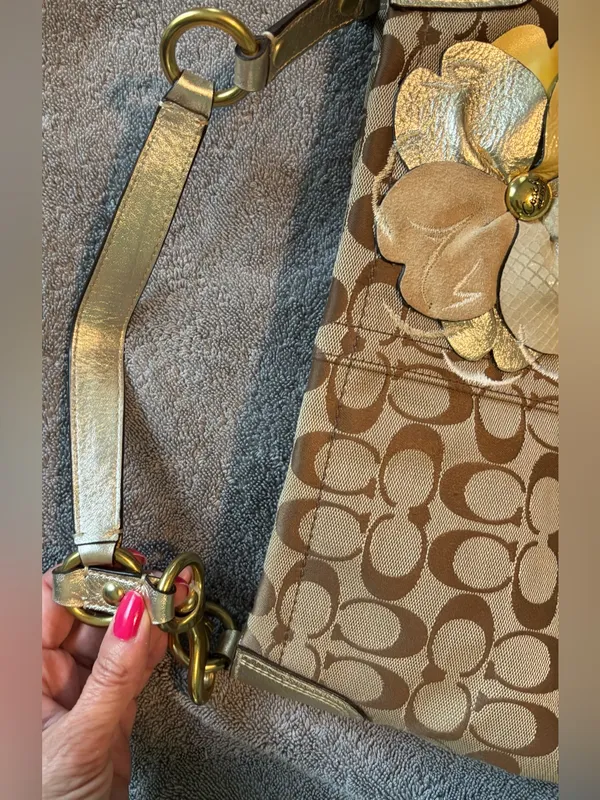 Coach F16879 Bleeker Leather Floral Carly Shoulder Bag - Image 14