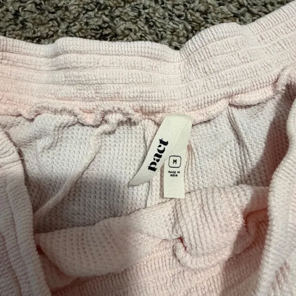 Pact Organic Cotton Waffle Knit Lounge Shorts Pink Medium Henley Dolphin Hem - Image 2