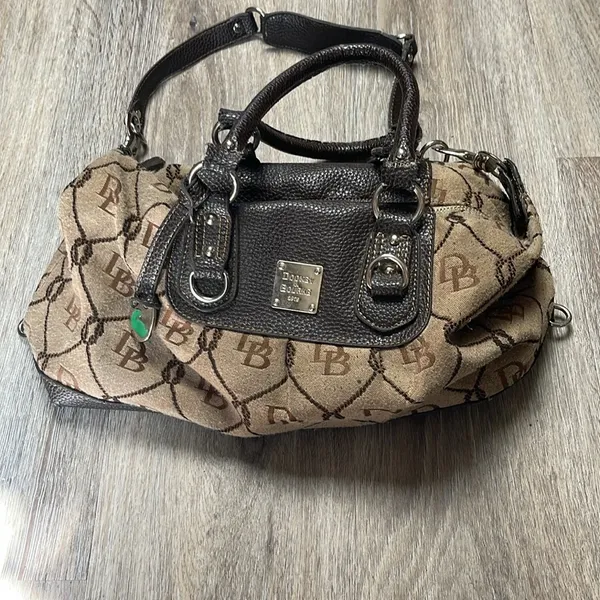 Dooney & Bourke Vintage Hand/Shoulder Bag - Image 13