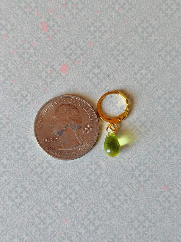 Handmade green mini teardrop Czech glass simple minimalist earrings💚 - Image 6