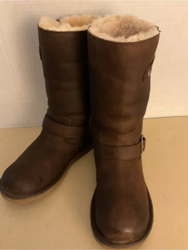 UGG women Brown Leather Shearling biker moto Boots US 6 - Image 6