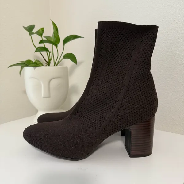 BORN Meggs Brown Sock Boots Pull- On Block Heel Booties Size 10 - Image 7