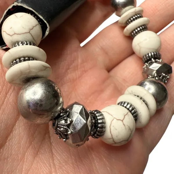 Paparazzi Beaded Stretch Mesa Marbled Maverick Bracelet Stackable White Silver - Image 2