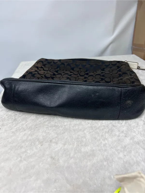 Coach Signature Hobo Bag in Black/Brown signature print canvas monogram pattern - Image 4