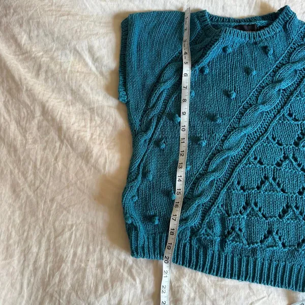 Vintage sleeveless funky cable knit blue ramie and cotton sweater vest small - Image 5
