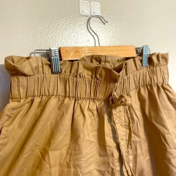 Ci Sono 𝅺 Tan High Waisted Shorts - Image 7