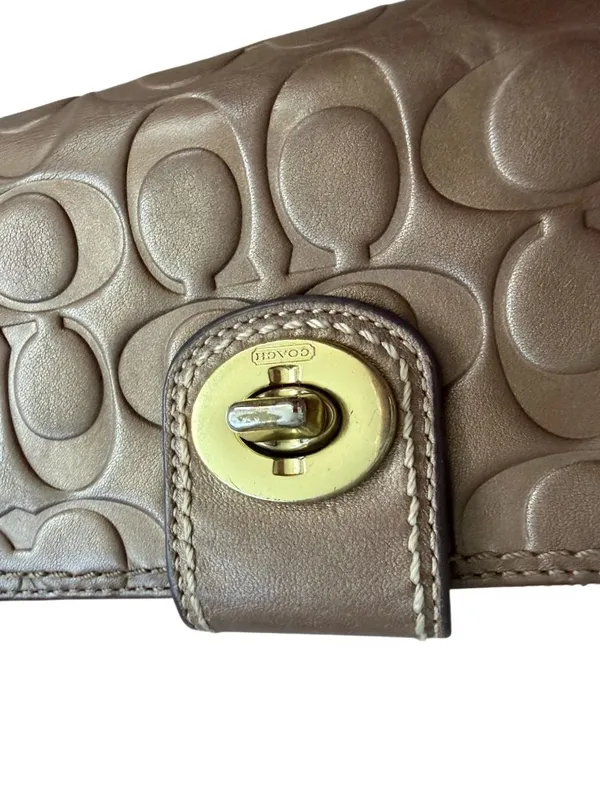 COACH Bronze Leather Kisslock Clutch Zip Wallet - Image 8