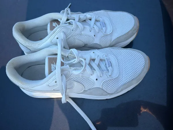 Nike Air Max Running Shoes Women’s 10 Dawn White Cream - Image 6