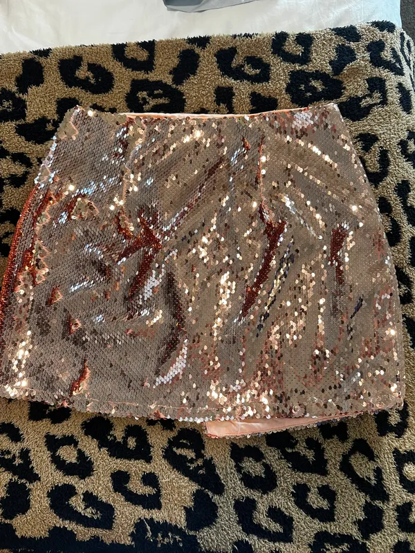 superdown Sequin Pink Mini Skirt Size XS - Image 3