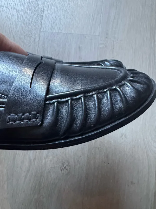 Black loafers Size 8 - Image 2