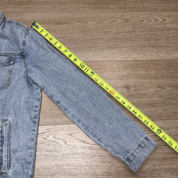 Wishlist Women's Boutique Denim Long Sleeve Button Up Size Medium - Image 6