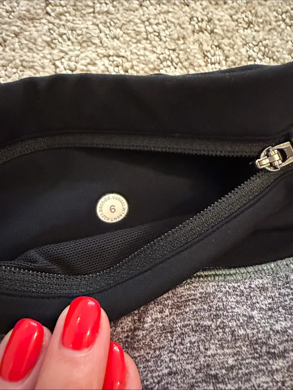 Lululemon Black Waistband Gray Heather Run Speed Shorts Size 6 Workout Athletic - Image 4