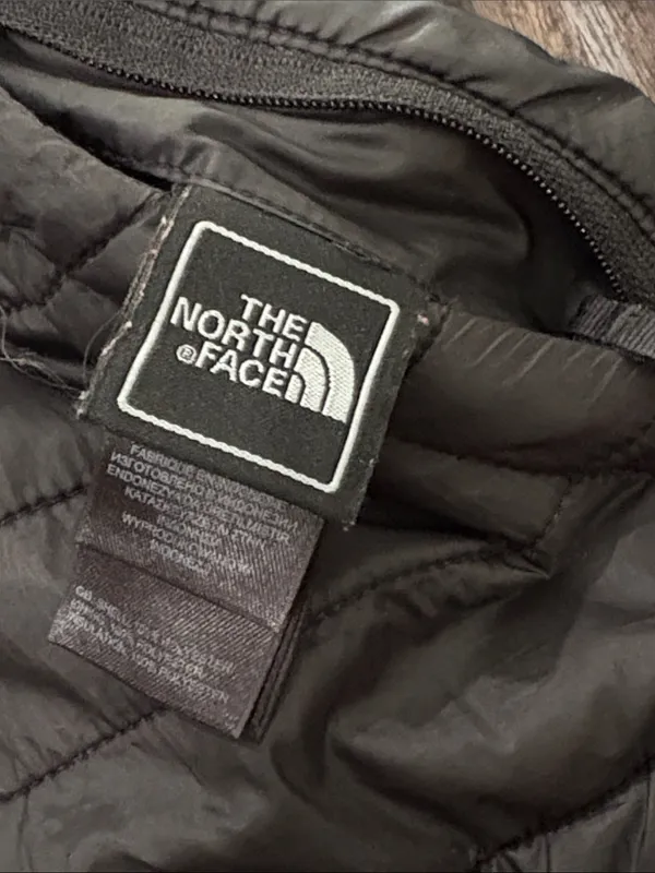The North Face reversible black jacket - Image 3