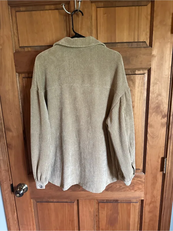 Anthropologie Taupe Corduroy Utility button up shirt jacket  size medium! - Image 6