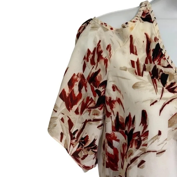 WHITE HOUSE BLACK MARKET Cold Shoulder Wine and White Floral Mini‎ Dress EUC 00 - Image 4