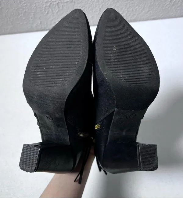 Mossimo Black Faux Leather and Suede Ankle Booties - Image 10