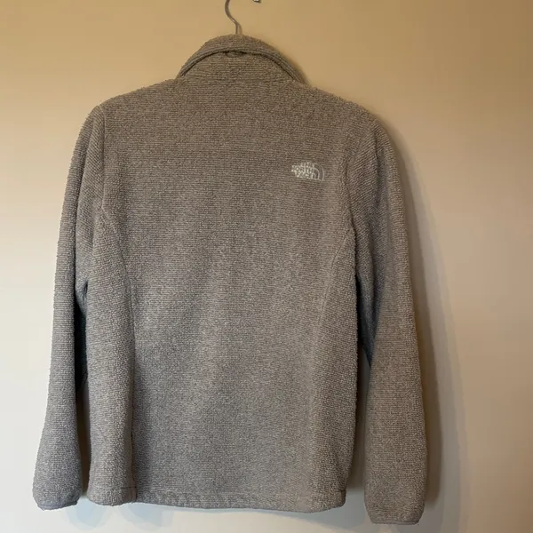 The North Face Women's Light Gray Teddy Fleece Full-Zip Jacket - Image 6