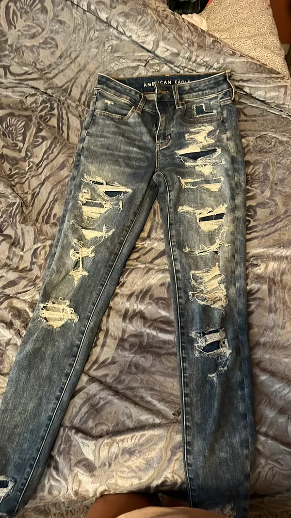 American Eagle Outfitters Skinnies - Image 2