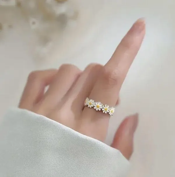 Daisy Adorable Ladies Adjustable  Ring Size 5-9 - Image 2