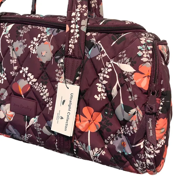 Vera‎ Bradley Ultralight Active Duffel Bag Floral Print Burgundy Lightweight - Image 2