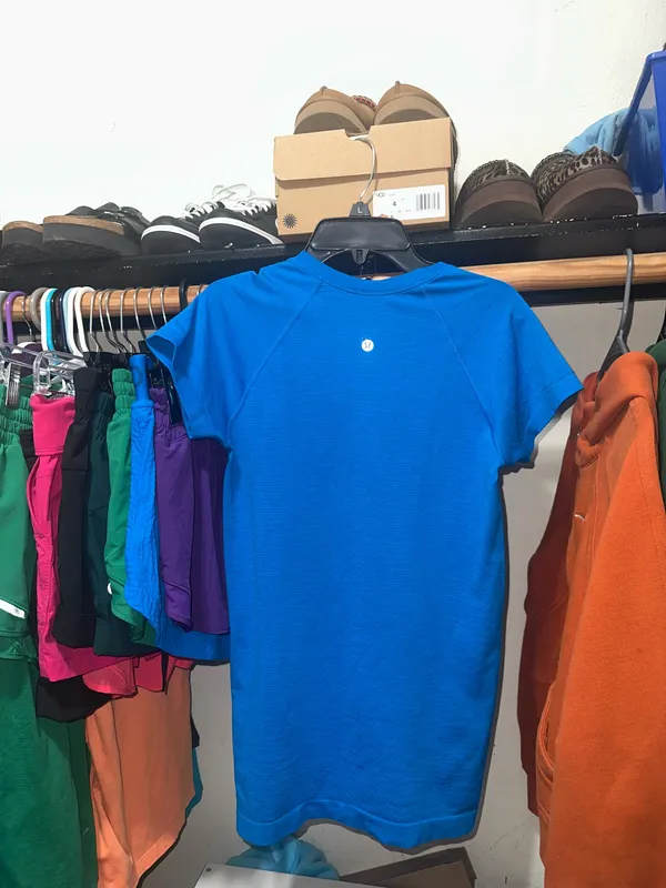 Lululemon Swiftly Tech Short Sleeve - Image 2