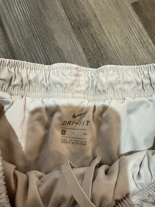 Nike Shorts Dri-Fit - Image 2