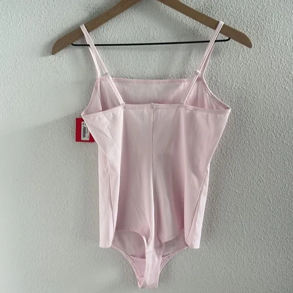 NWT Spanx Ribbed Cami Bodysuit Ice Pink 20360R Medium - Image 7